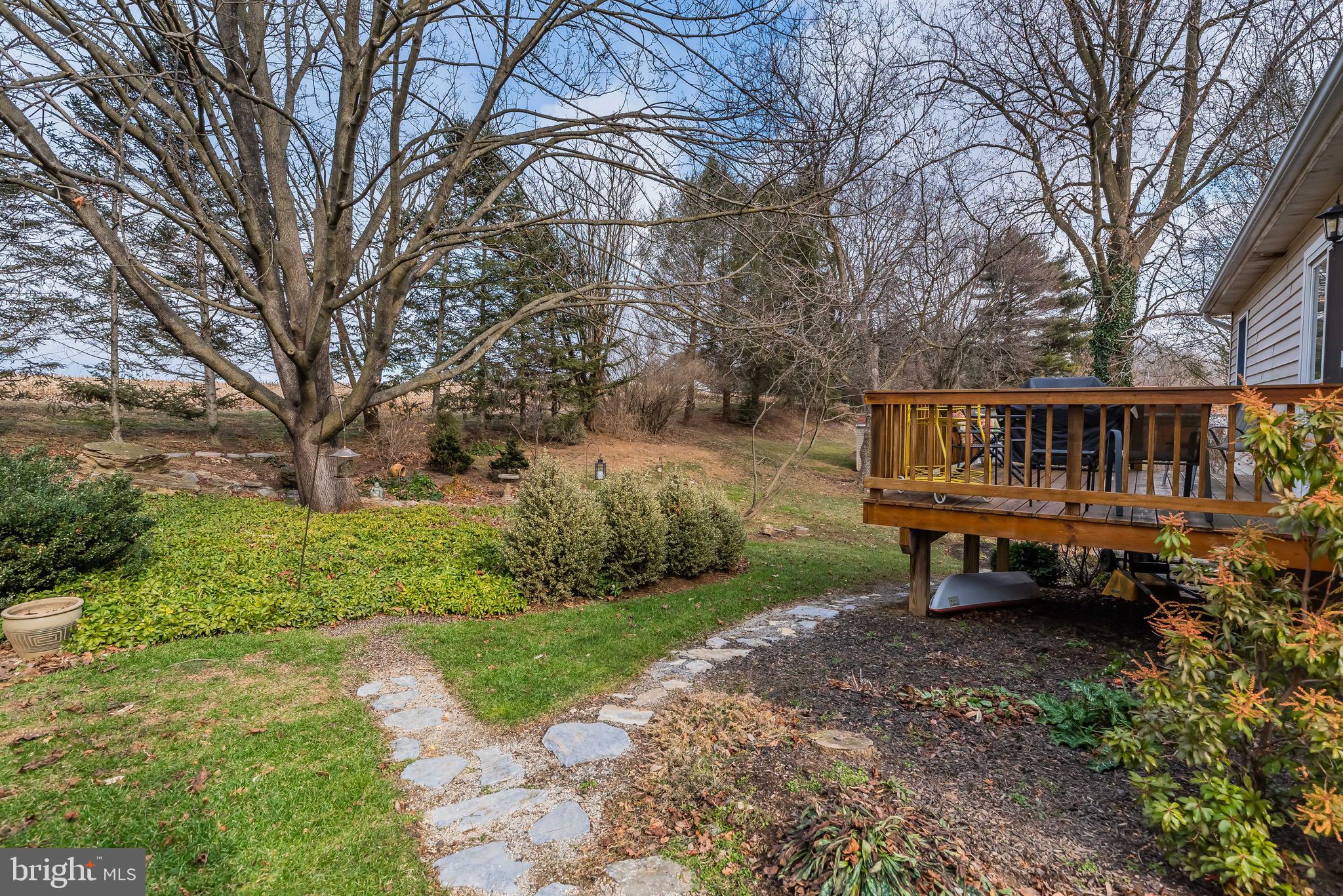 213 Hilltop Road Boiling Springs, PA 17007 - Photo 25 of 31 Gallery Image 25