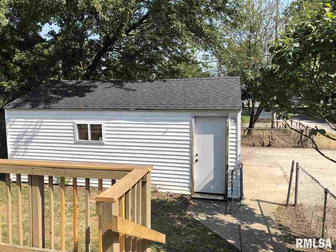 1700 North 19th Street Springfield, IL 62702 - Photo 14 of 16