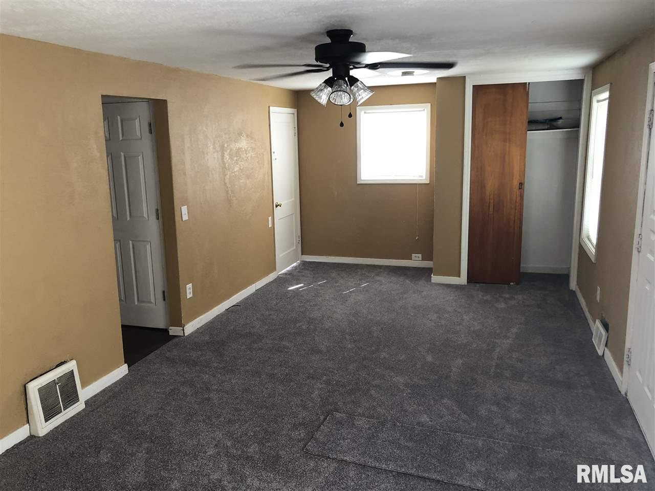 1700 North 19th Street Springfield, IL 62702 - Photo 4 of 16