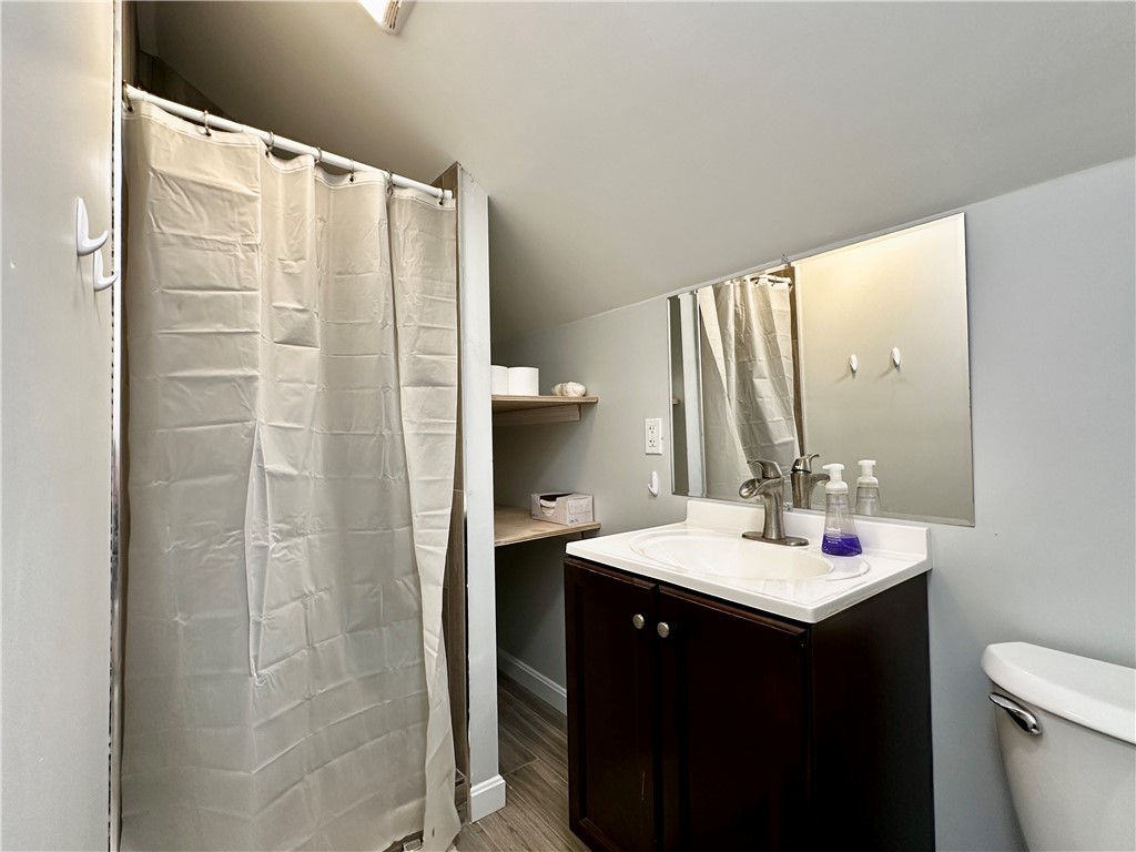 29 Ann Street, Unit 5 Newport, RI 02840 - Photo 4 of 9