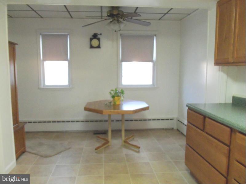 17 Waterview Road Baltimore, MD 21222 - Photo 7 of 23 Kitchen