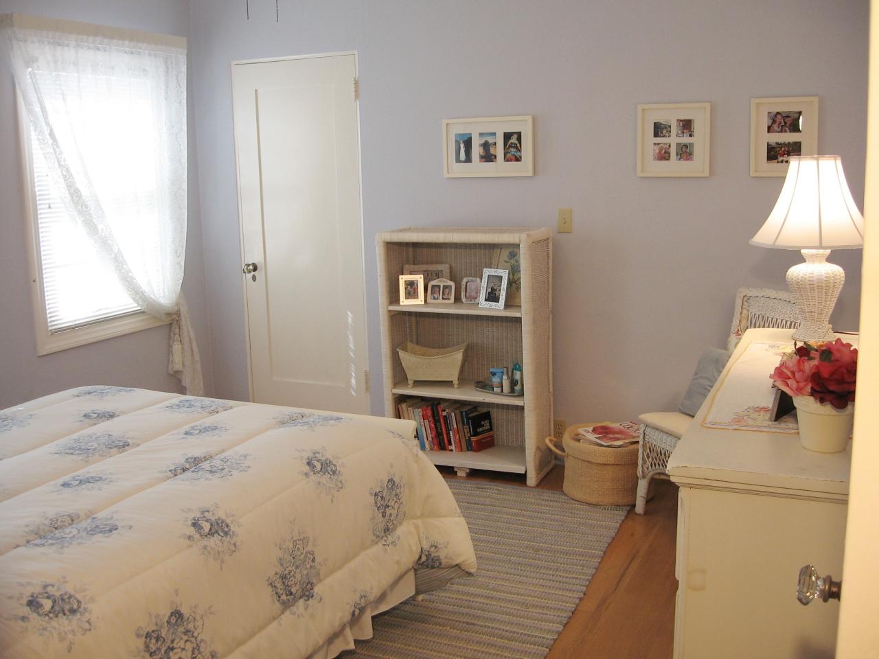 20 East Junipero Street Santa Barbara, CA 93105 - Photo 12 of 14 a bedroom with a bed and a window