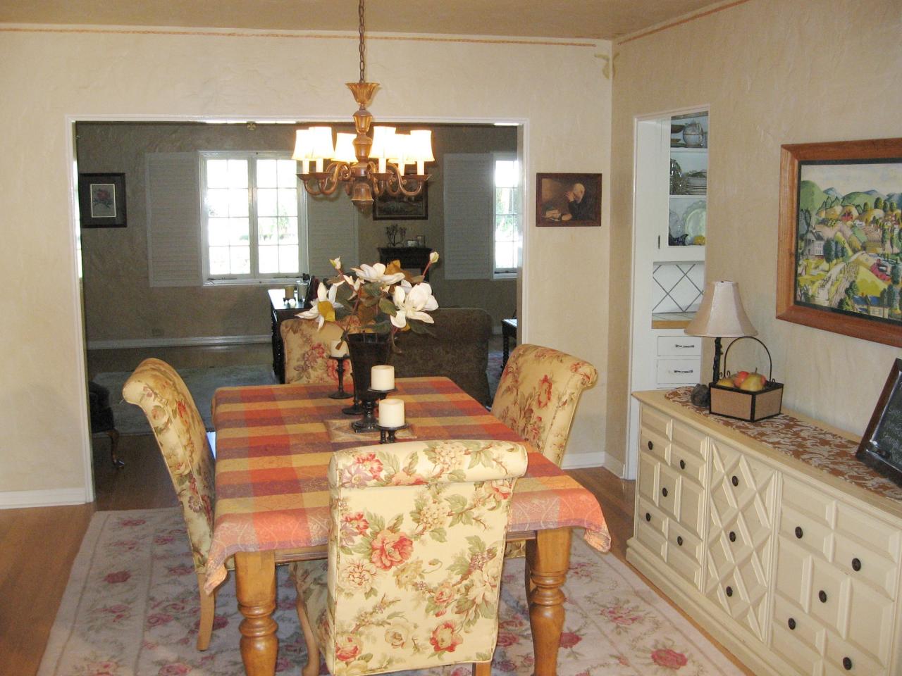 20 East Junipero Street Santa Barbara, CA 93105 - Photo 4 of 14 a dining room with furniture lamps and a chandelier