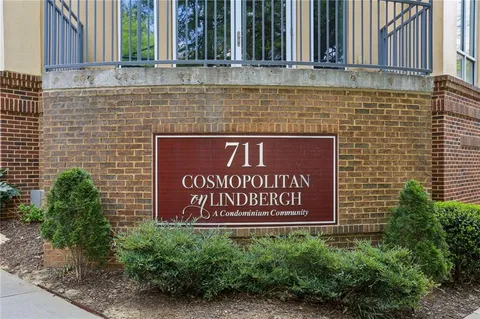 $285,000 | 711 Cosmopolitan Drive Northeast, Unit 102, Atlanta, GA 30324