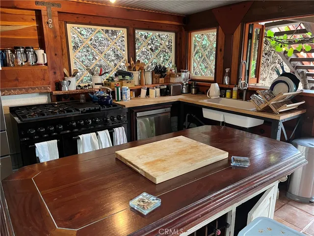 $11,995 | 845 Temple Hills Drive, Laguna Beach, CA 92651