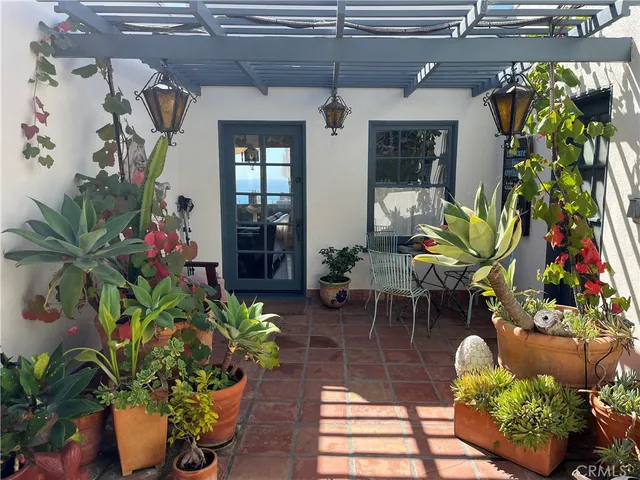 $11,995 | 845 Temple Hills Drive, Laguna Beach, CA 92651