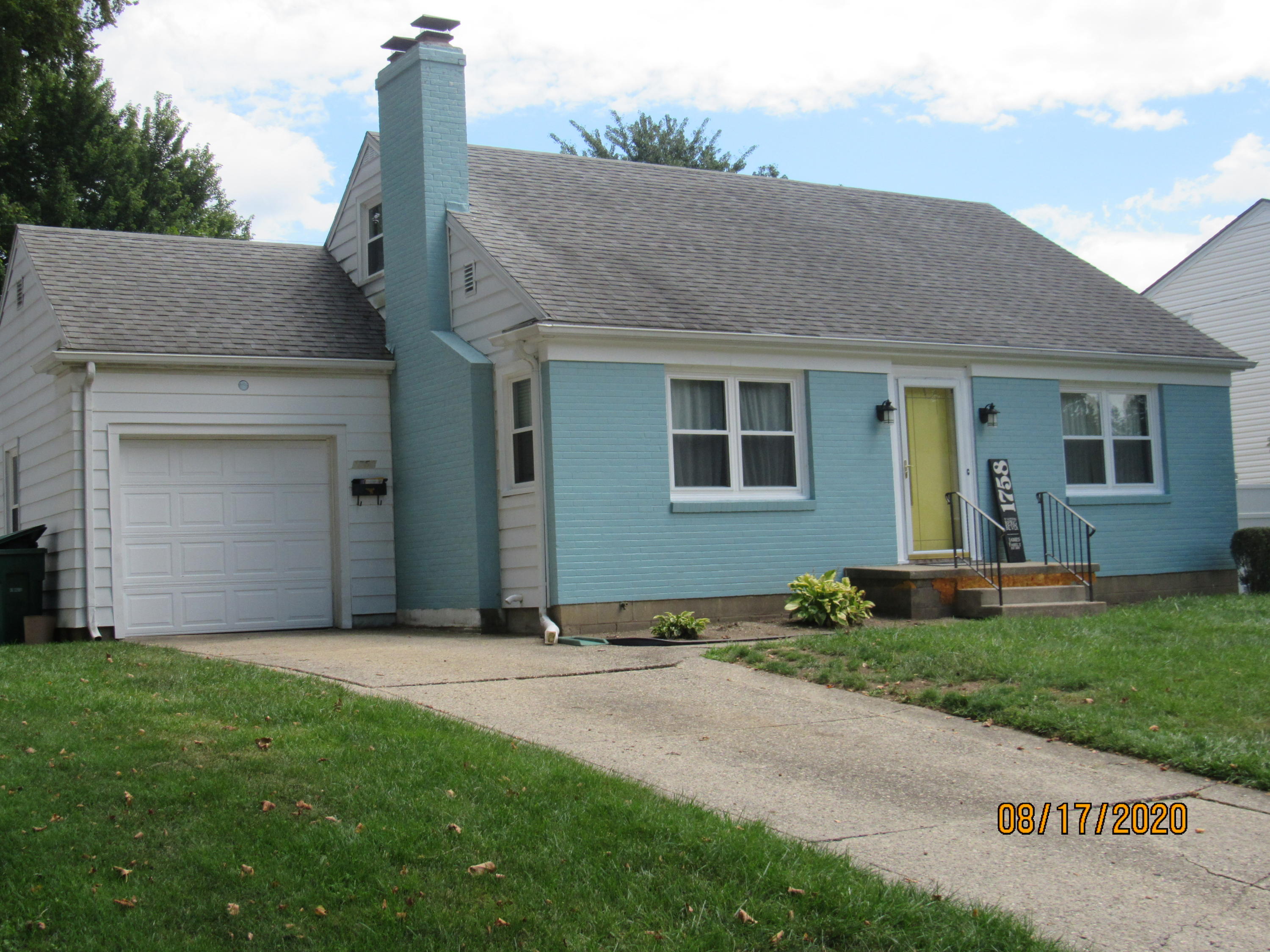 1758 West Wittenberg Boulevard Springfield, OH 45506 - Photo 2 of 30