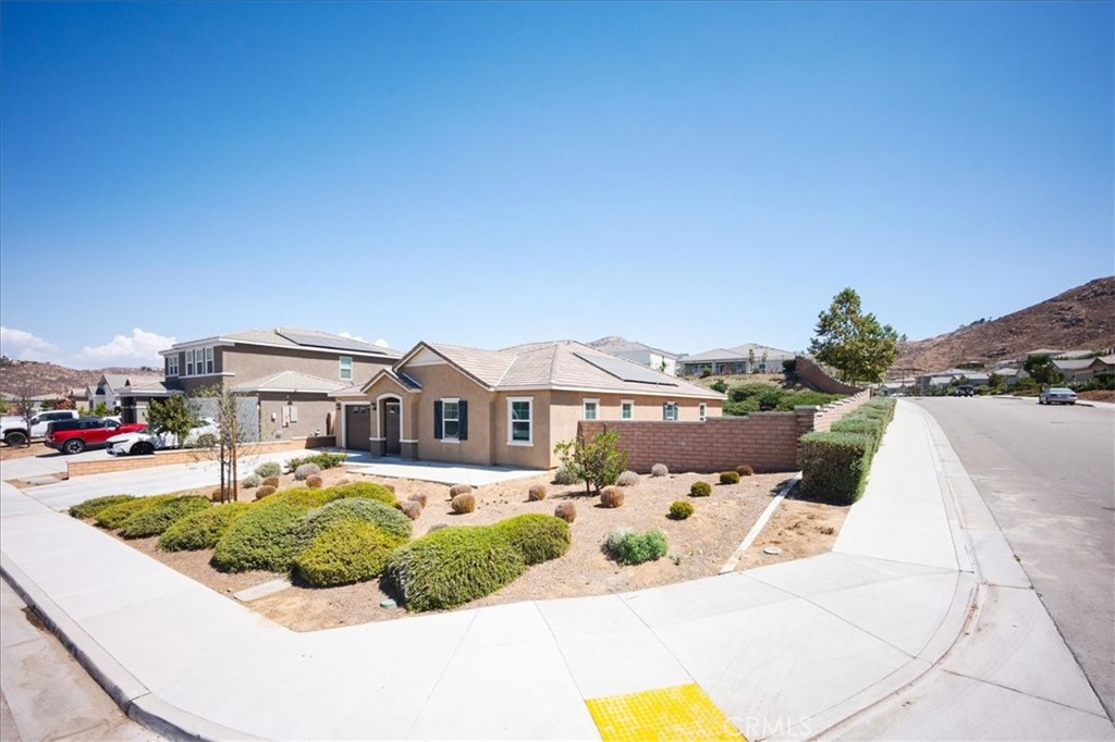 7922 Brass Kettle Circle Riverside, CA 92507 - Photo 5 of 51