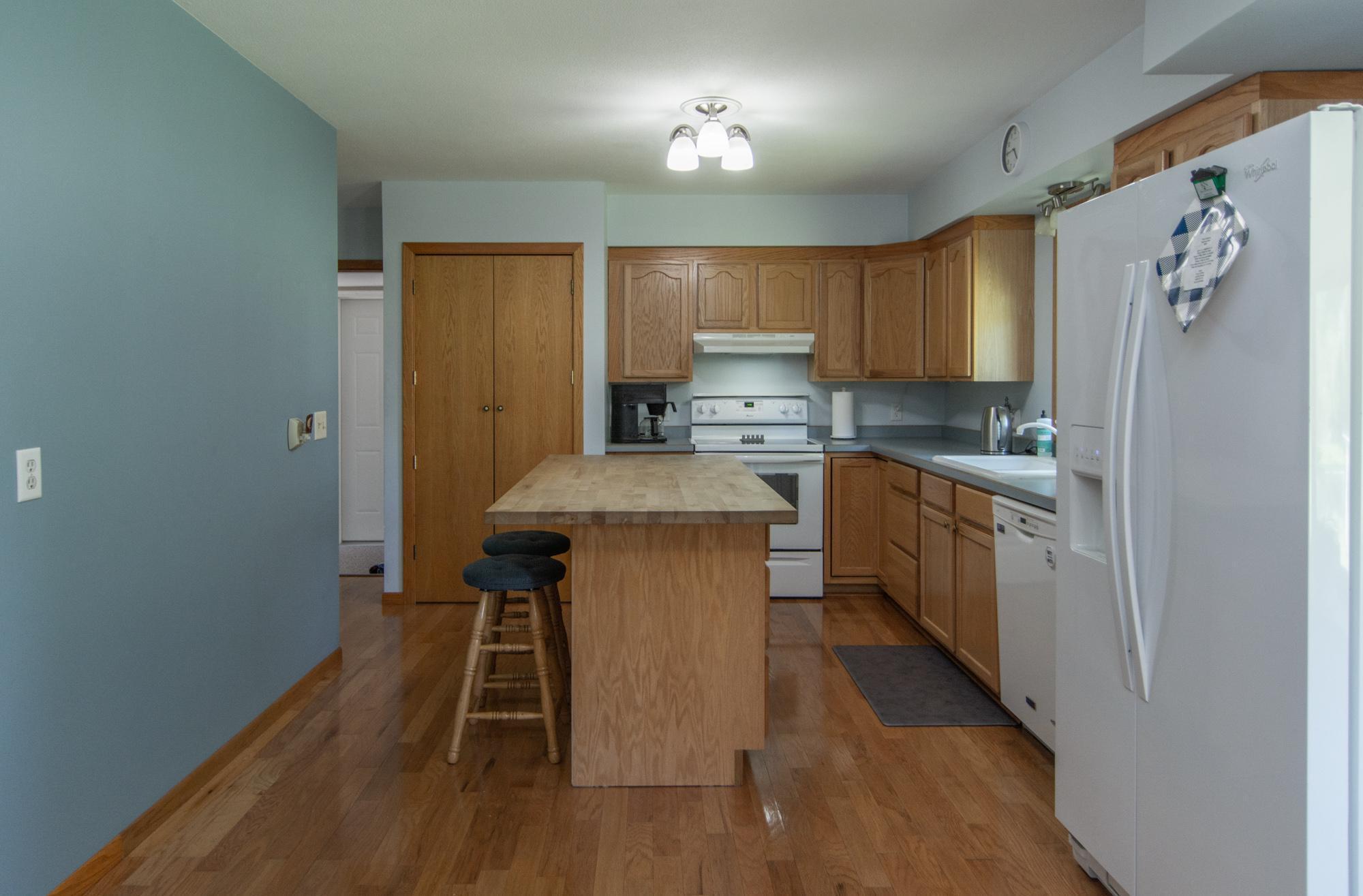 205 Prairie Avenue Northeast Staples, MN 56479 - Photo 12 of 43