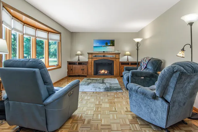 $299,900 | 205 Prairie Avenue Northeast, Staples, MN 56479