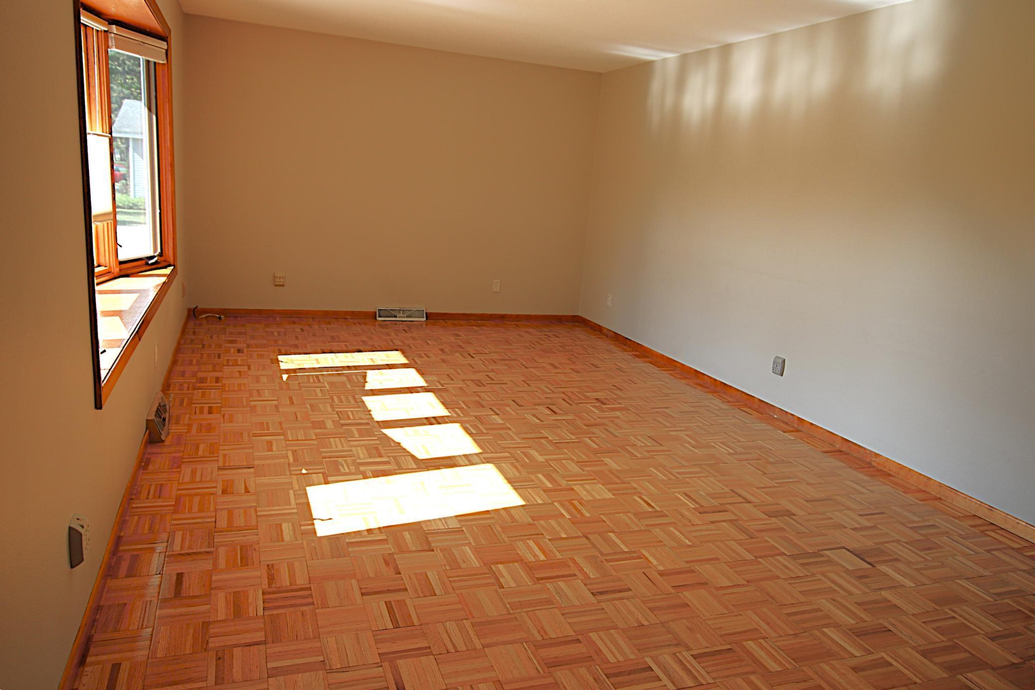 205 Prairie Avenue Northeast Staples, MN 56479 - Photo 22 of 43