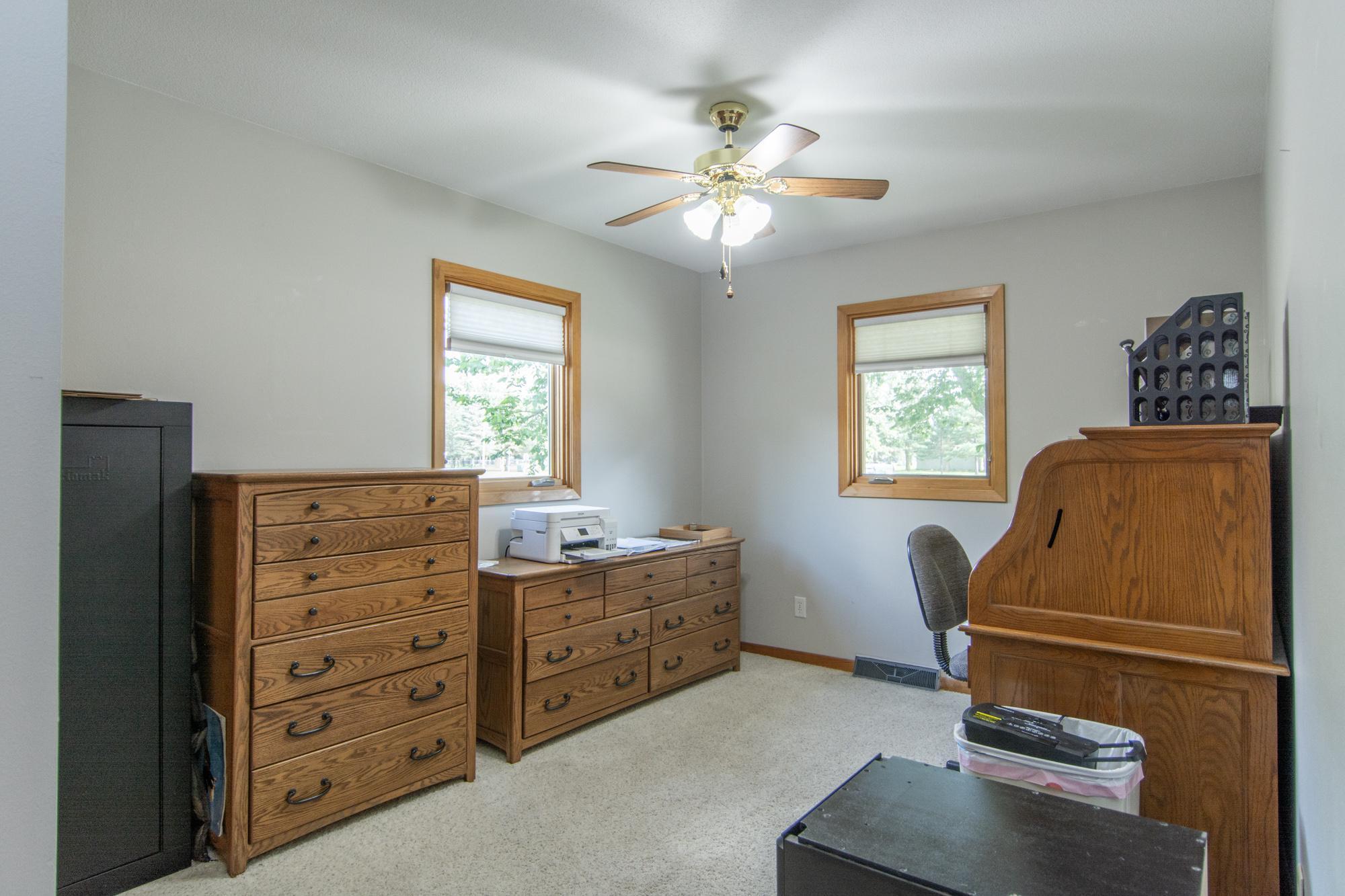 205 Prairie Avenue Northeast Staples, MN 56479 - Photo 26 of 43