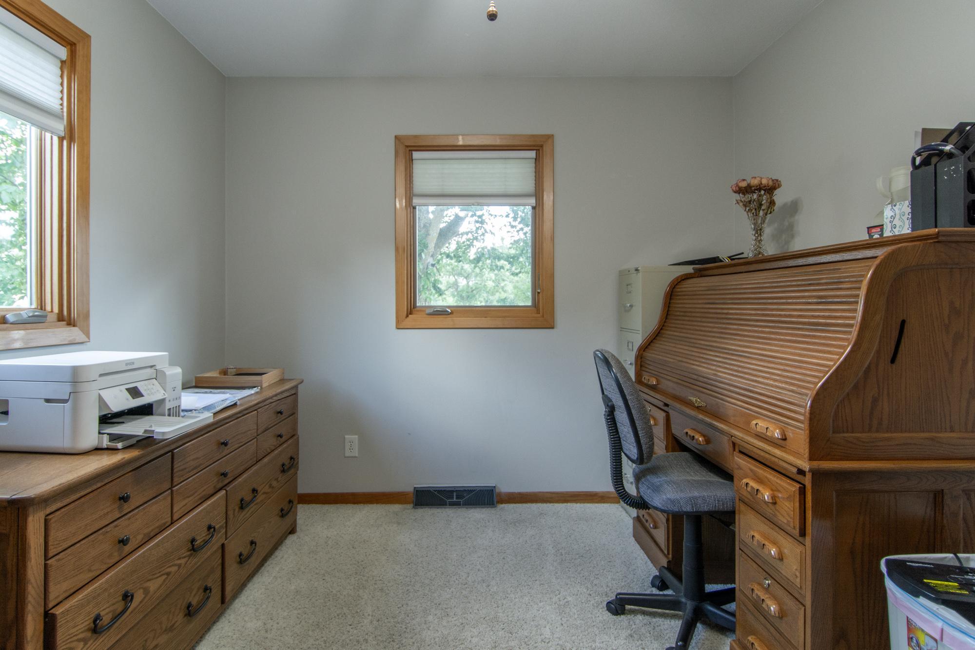 205 Prairie Avenue Northeast Staples, MN 56479 - Photo 27 of 43