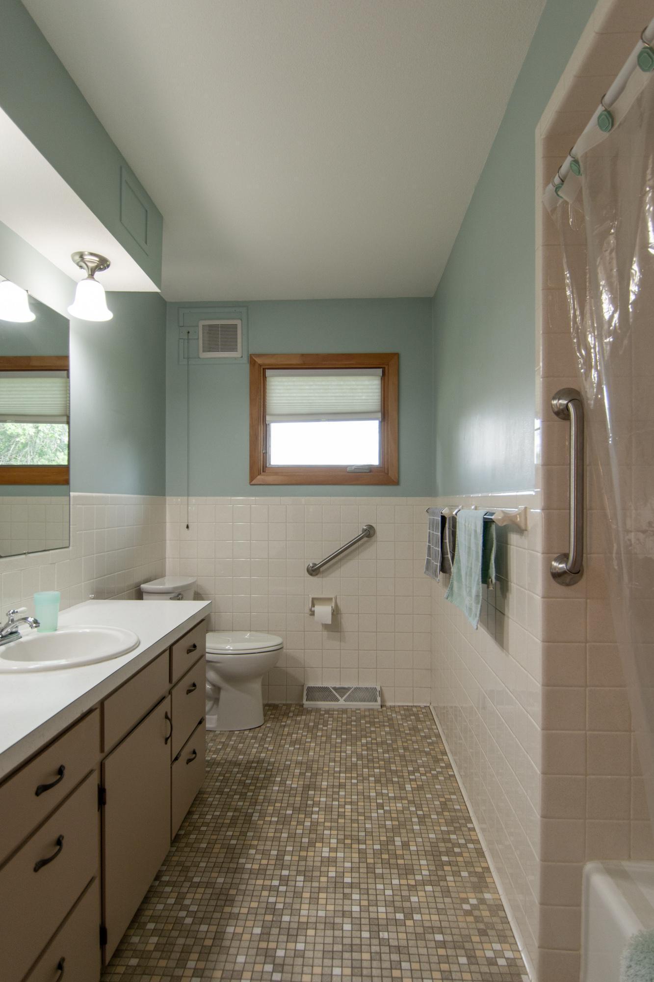 205 Prairie Avenue Northeast Staples, MN 56479 - Photo 30 of 43