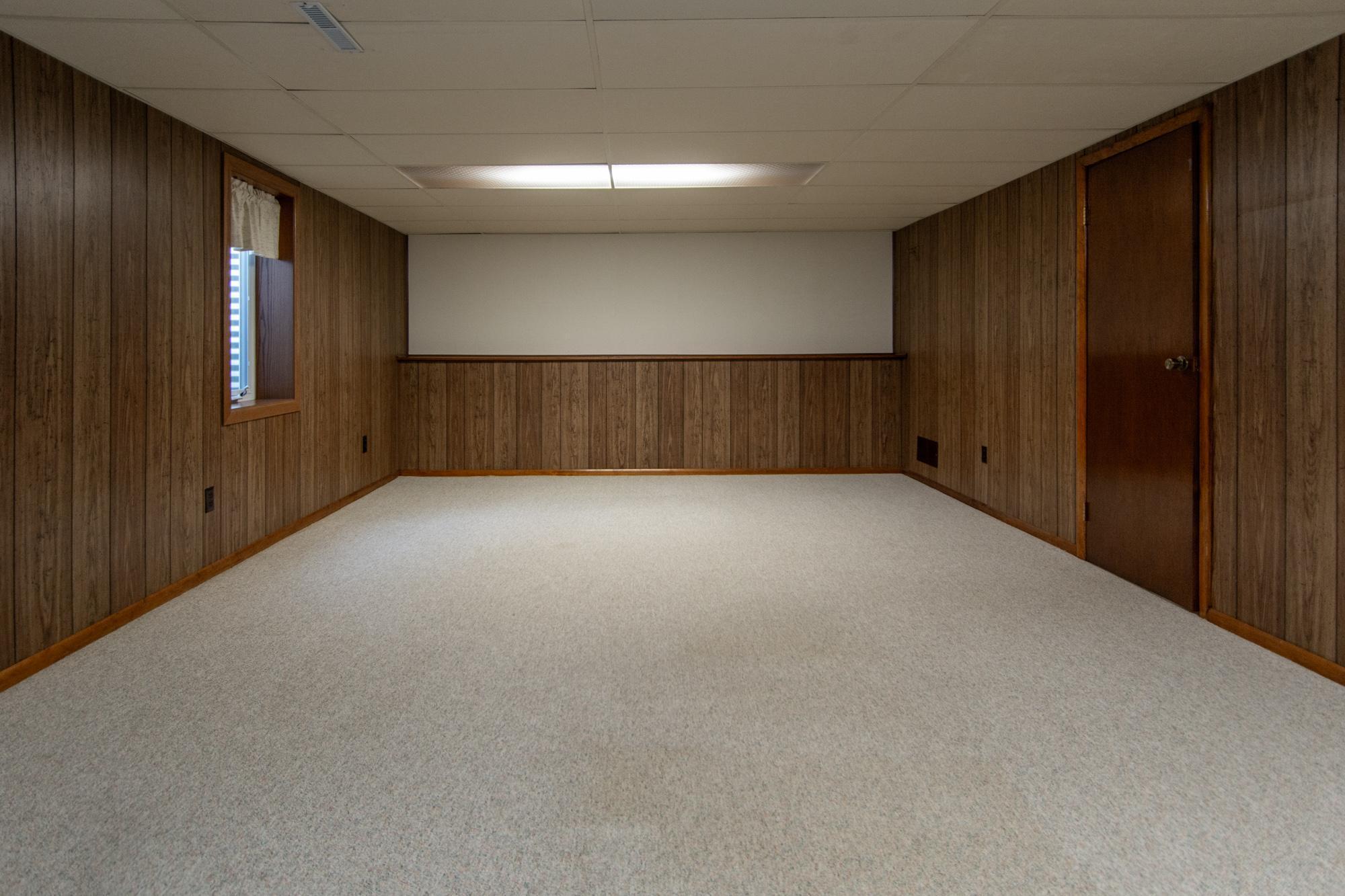 205 Prairie Avenue Northeast Staples, MN 56479 - Photo 33 of 43