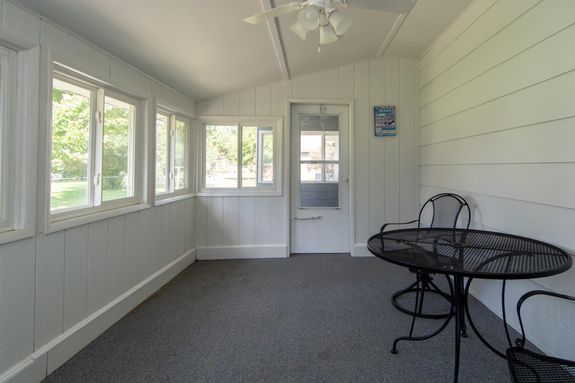 205 Prairie Avenue Northeast Staples, MN 56479 - Photo 35 of 43