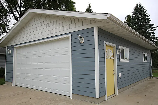 $299,900 | 205 Prairie Avenue Northeast, Staples, MN 56479