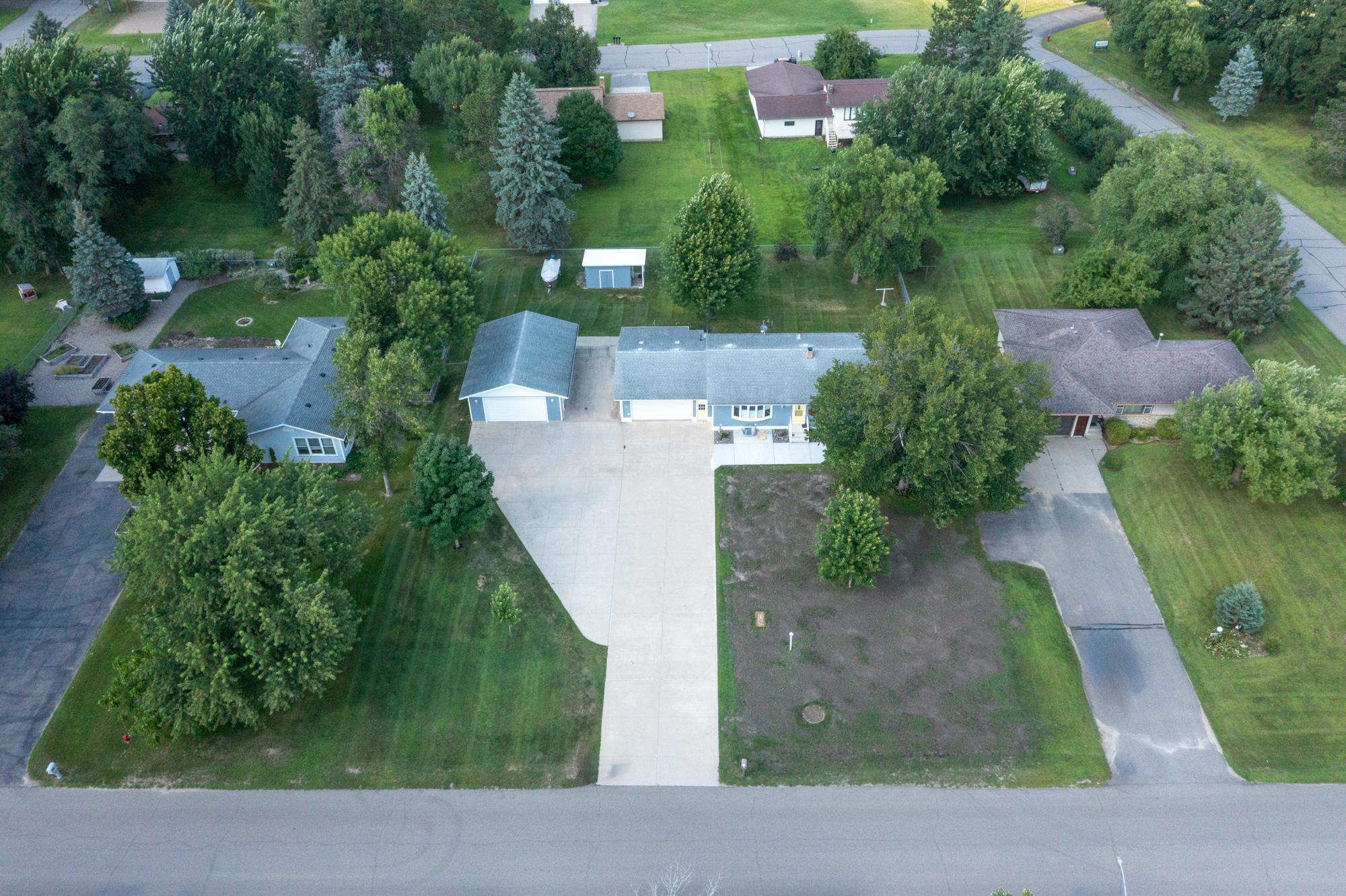 205 Prairie Avenue Northeast Staples, MN 56479 - Photo 6 of 43