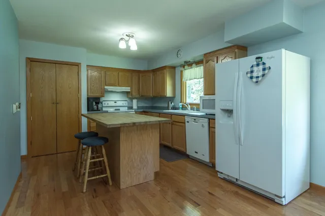 $299,900 | 205 Prairie Avenue Northeast, Staples, MN 56479