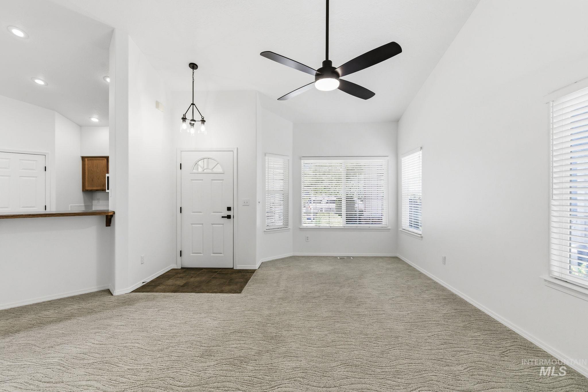 3277 West Fieldstream Lane Meridian, ID 83646 - Photo 5 of 45