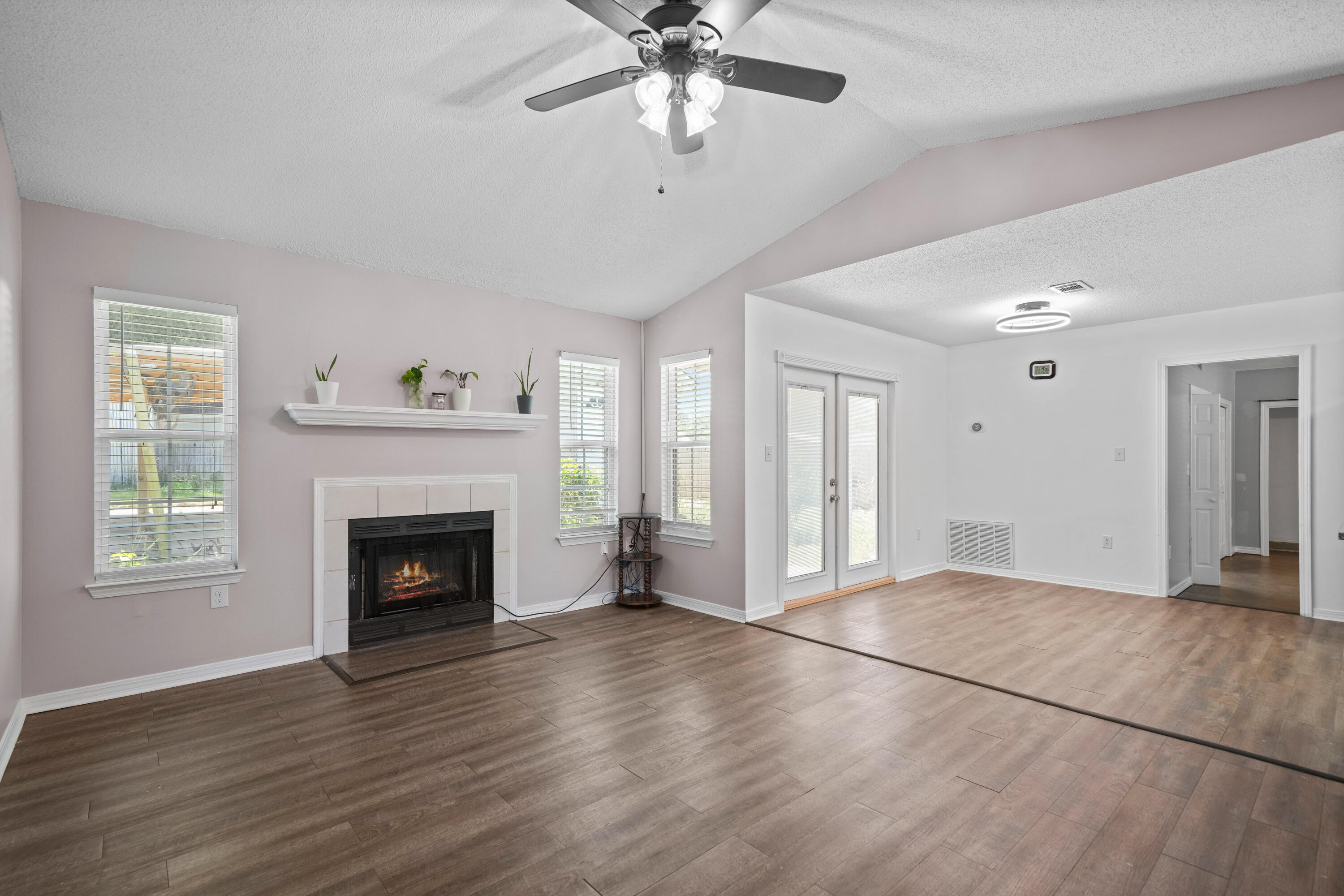 3010 Windsor Circle Crestview, FL 32539 - Photo 6 of 46 untitled-06608