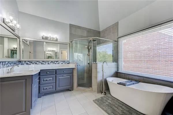 $4,700 | 2745 Lenox Road Northeast, Unit 5, Atlanta, GA 30324