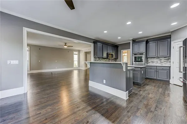 $4,700 | 2745 Lenox Road Northeast, Unit 5, Atlanta, GA 30324