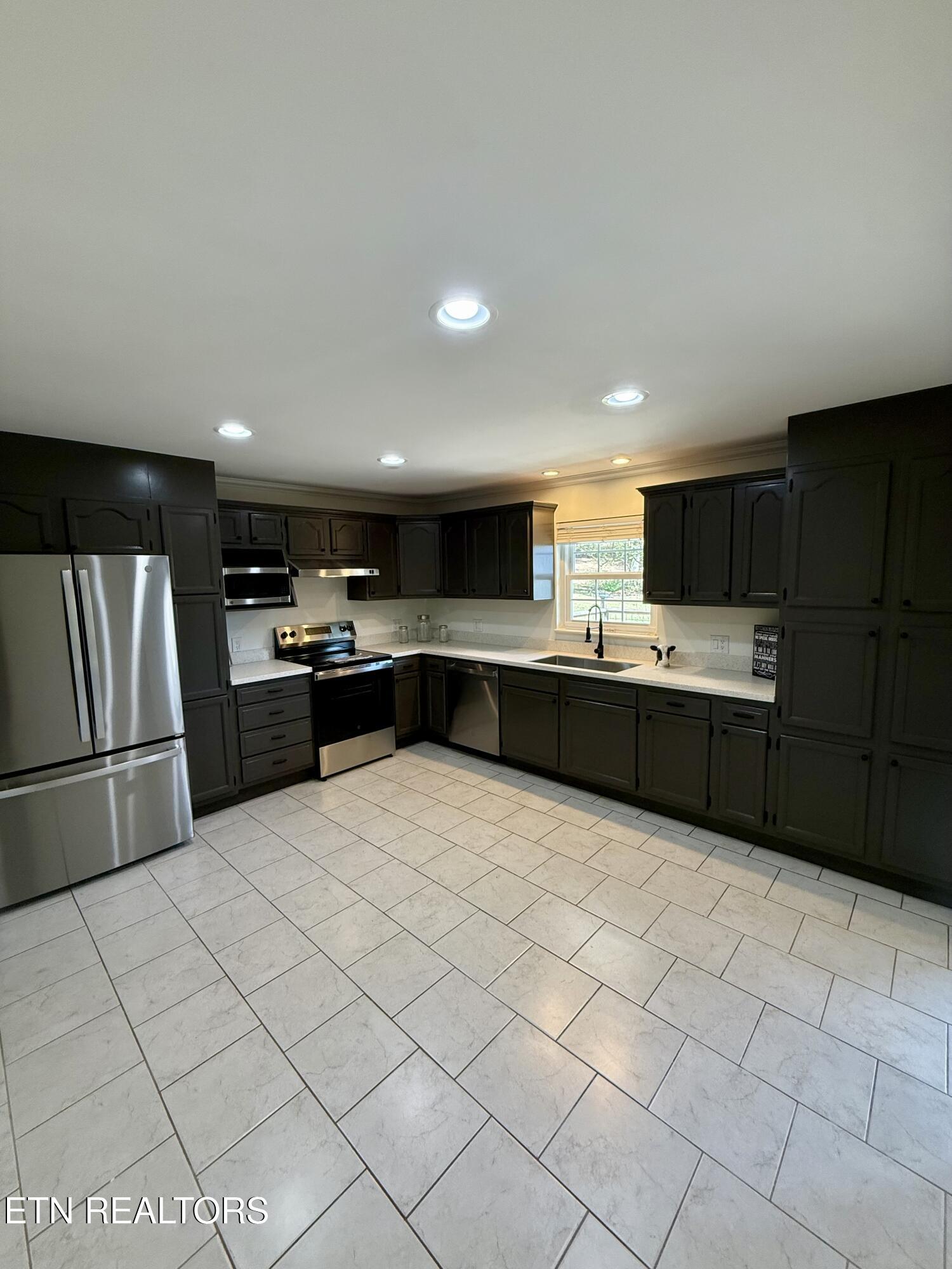 2112 Spring Hill Road Knoxville, TN 37914 - Photo 11 of 50 IMG_8265