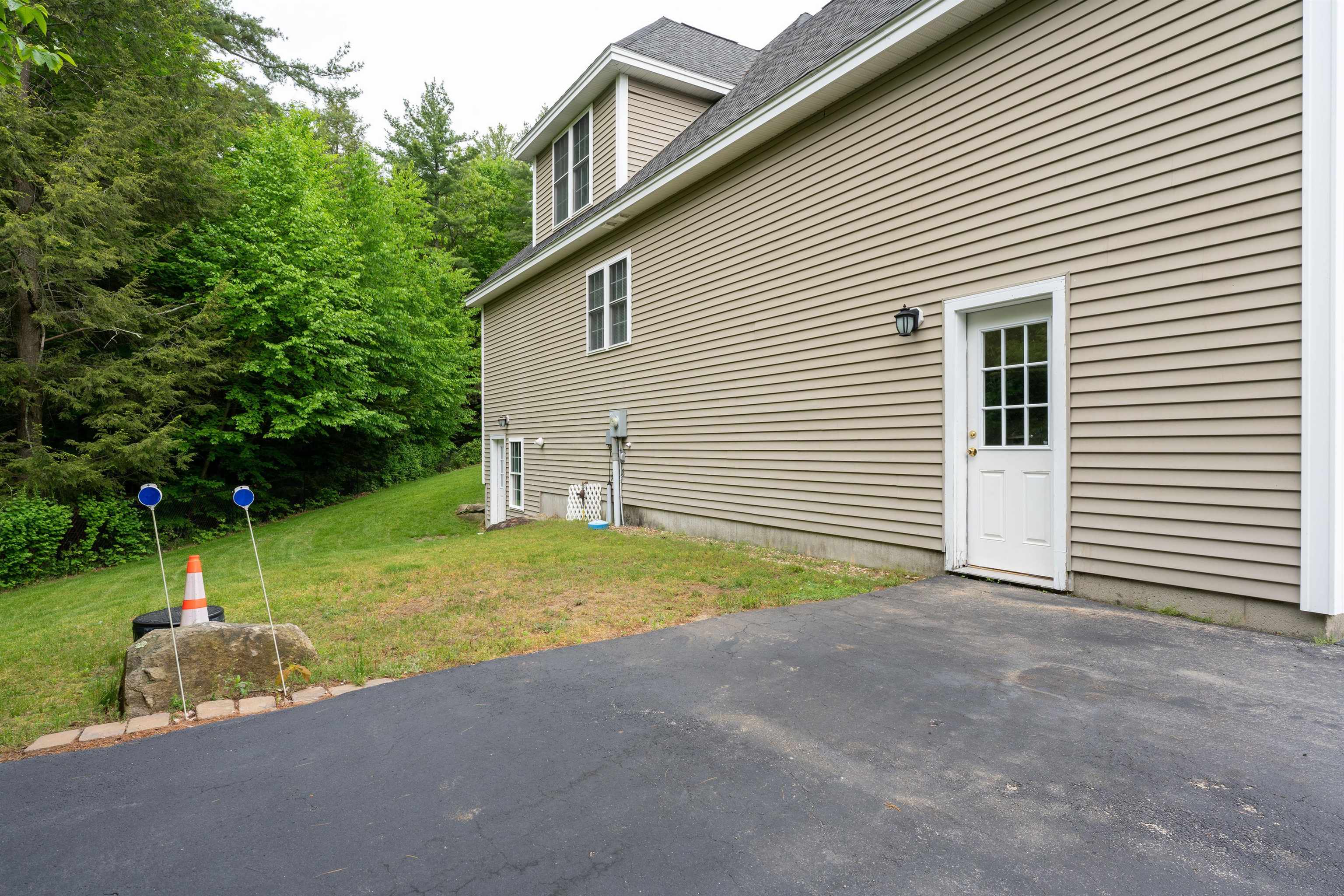 24 Singer Brook Road Milford, NH 03055 - Photo 7 of 33