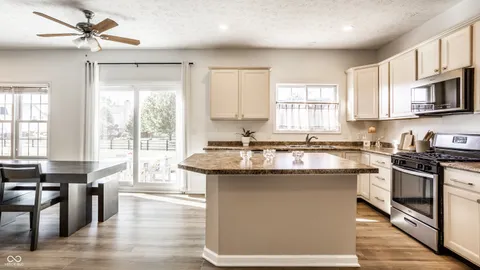$699,900 | 4348 Ledge Rock Court, Zionsville, IN 46077