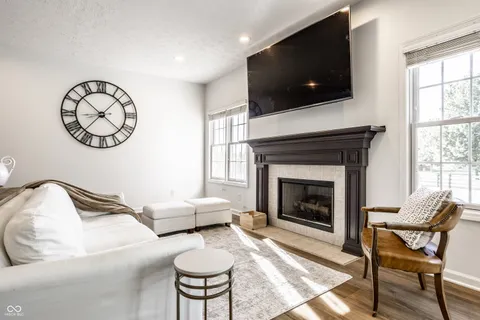$699,900 | 4348 Ledge Rock Court, Zionsville, IN 46077