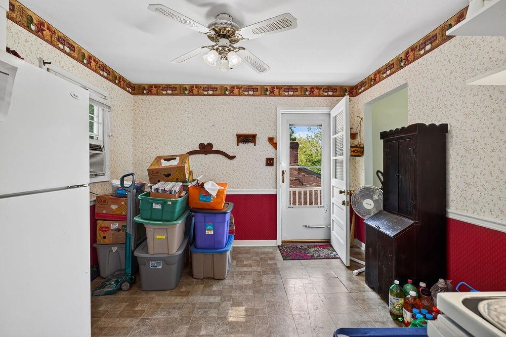 1781 Shutterlee Mill Road Staunton, VA 24401 - Photo 12 of 32 Gallery Image 12