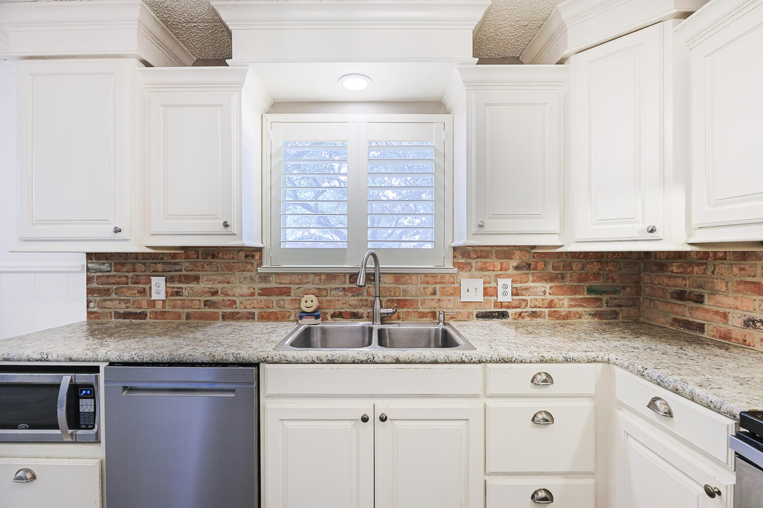 5711 74th Street Lubbock, TX 79424 - Photo 23 of 53 Kitchen