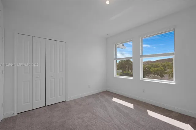 $4,000 | 4317 Lago Drive, Unit 4317, Deerfield Beach, FL 33064