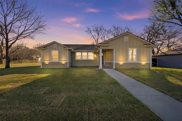 $350,000 | 1921 North Woods Street, Sherman, TX 75092