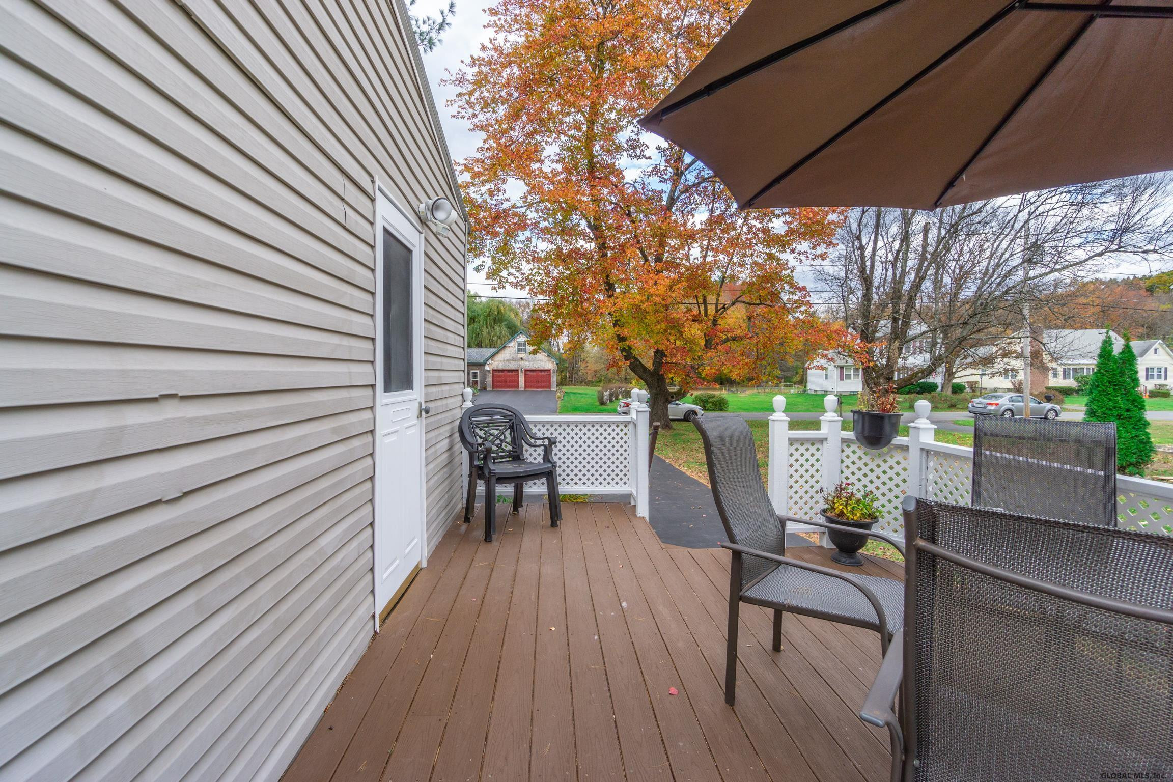 15 Asprion Road Bethlehem, NY 12077 - Photo 37 of 52 Photo 37