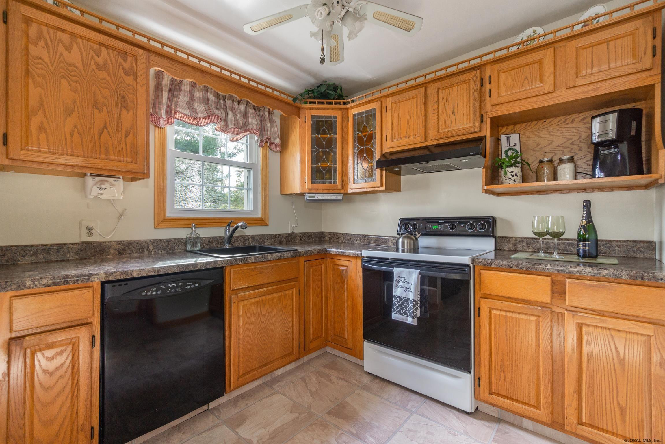 15 Asprion Road Bethlehem, NY 12077 - Photo 10 of 52 Photo 10