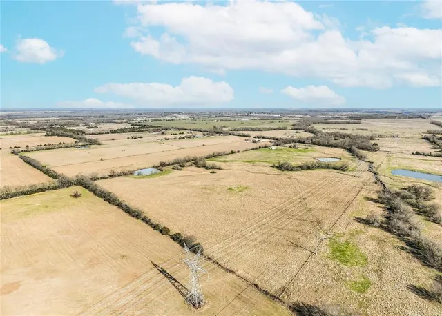 $540,000 | 1034 County Road 23900, Brookston, TX 75421