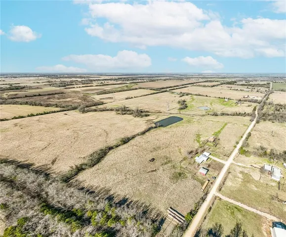 $540,000 | 1034 County Road 23900, Brookston, TX 75421