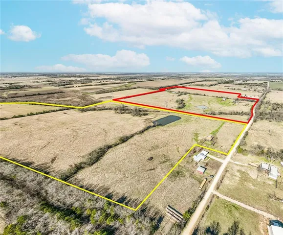 $540,000 | 1034 County Road 23900, Brookston, TX 75421