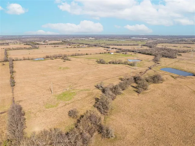 $540,000 | 1034 County Road 23900, Brookston, TX 75421