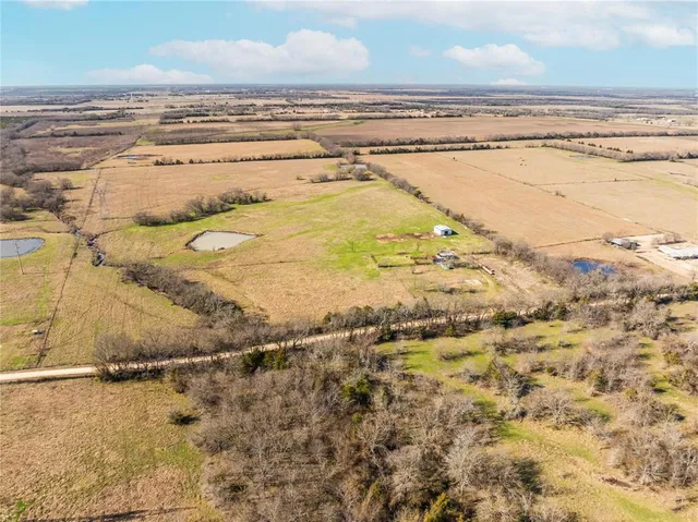 $540,000 | 1034 County Road 23900, Brookston, TX 75421