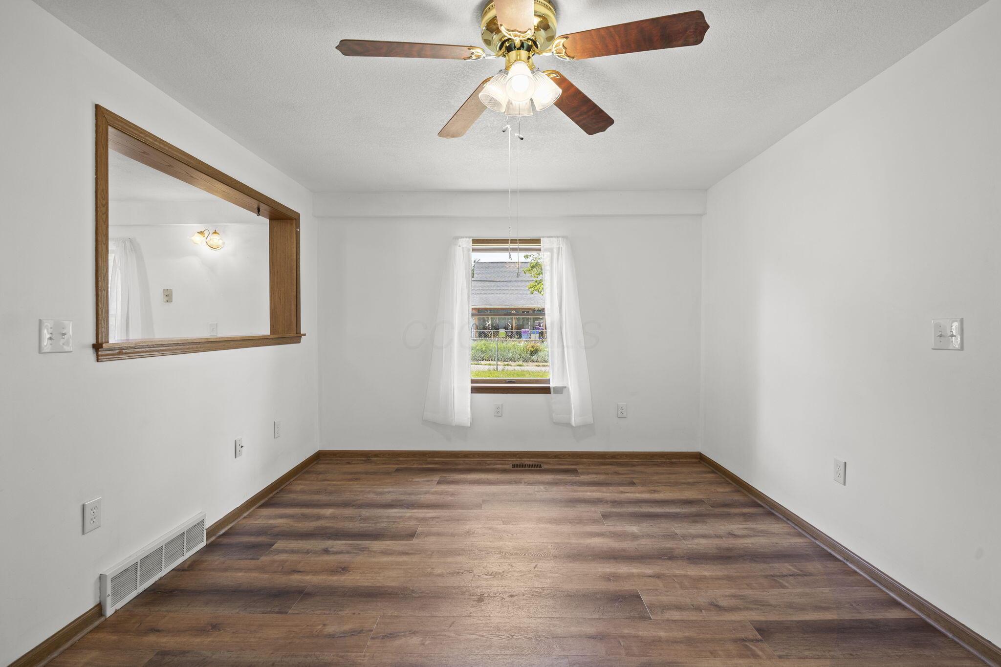 175 South 5th Street Newark, OH 43055 - Photo 9 of 50 Dining Room