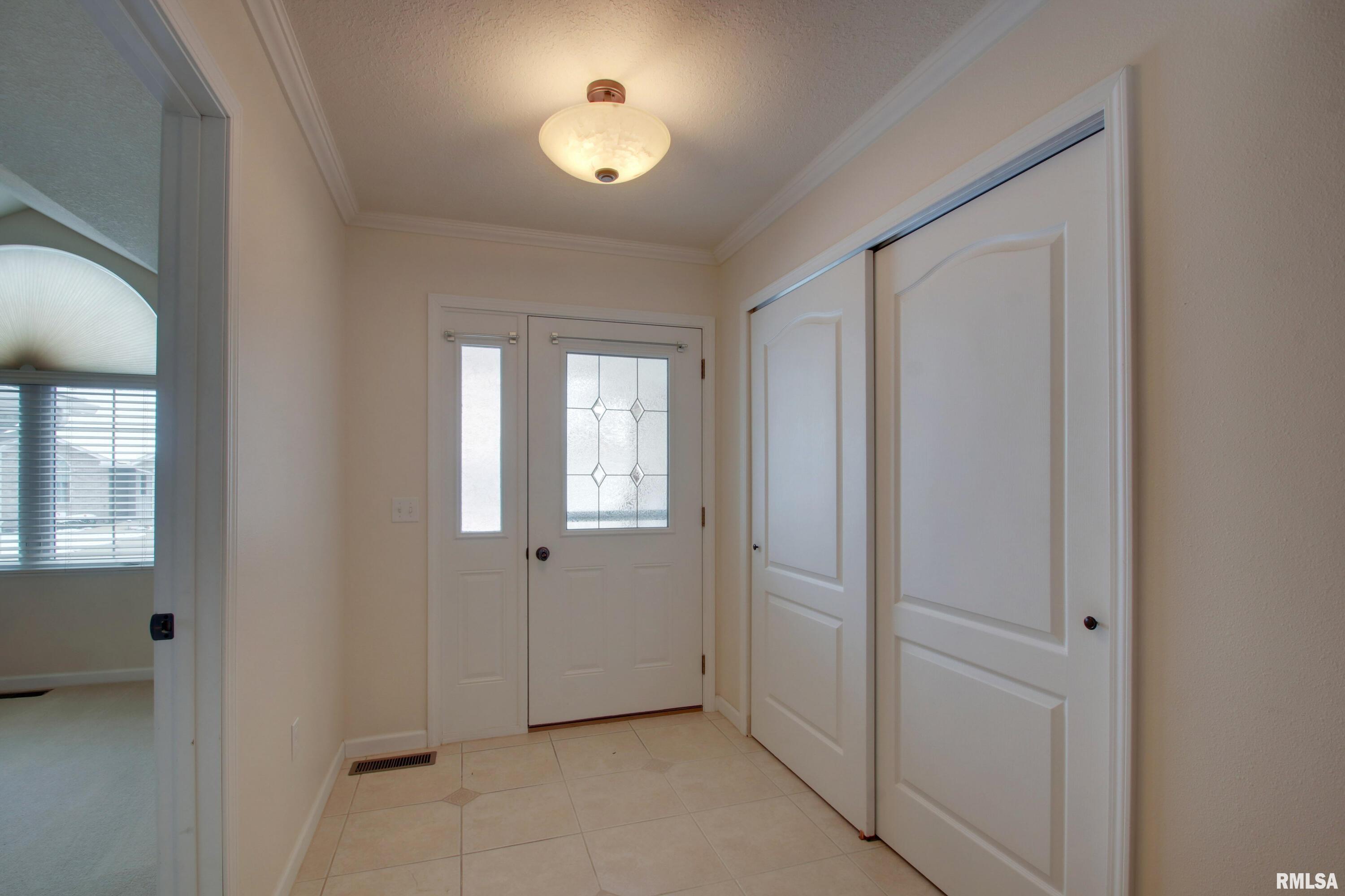 4813 Chestnut Street Quincy, IL 62305 - Photo 3 of 26