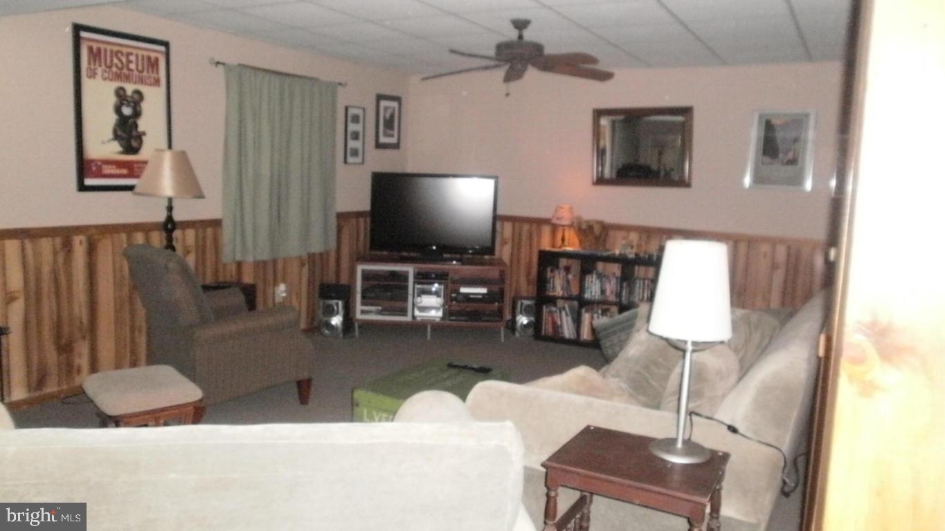 404 Sunnyside Road Newmanstown, PA 17073 - Photo 18 of 30 Gallery Image 18