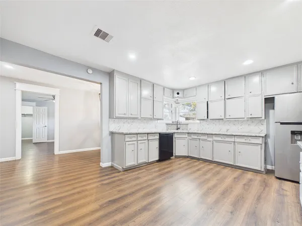 $229,950 | 1212 Alamo Street, Rosenberg, TX 77471