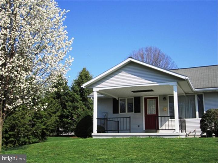 2424 Berkley Road Reading, PA 19605 - Photo 19 of 21 Porch