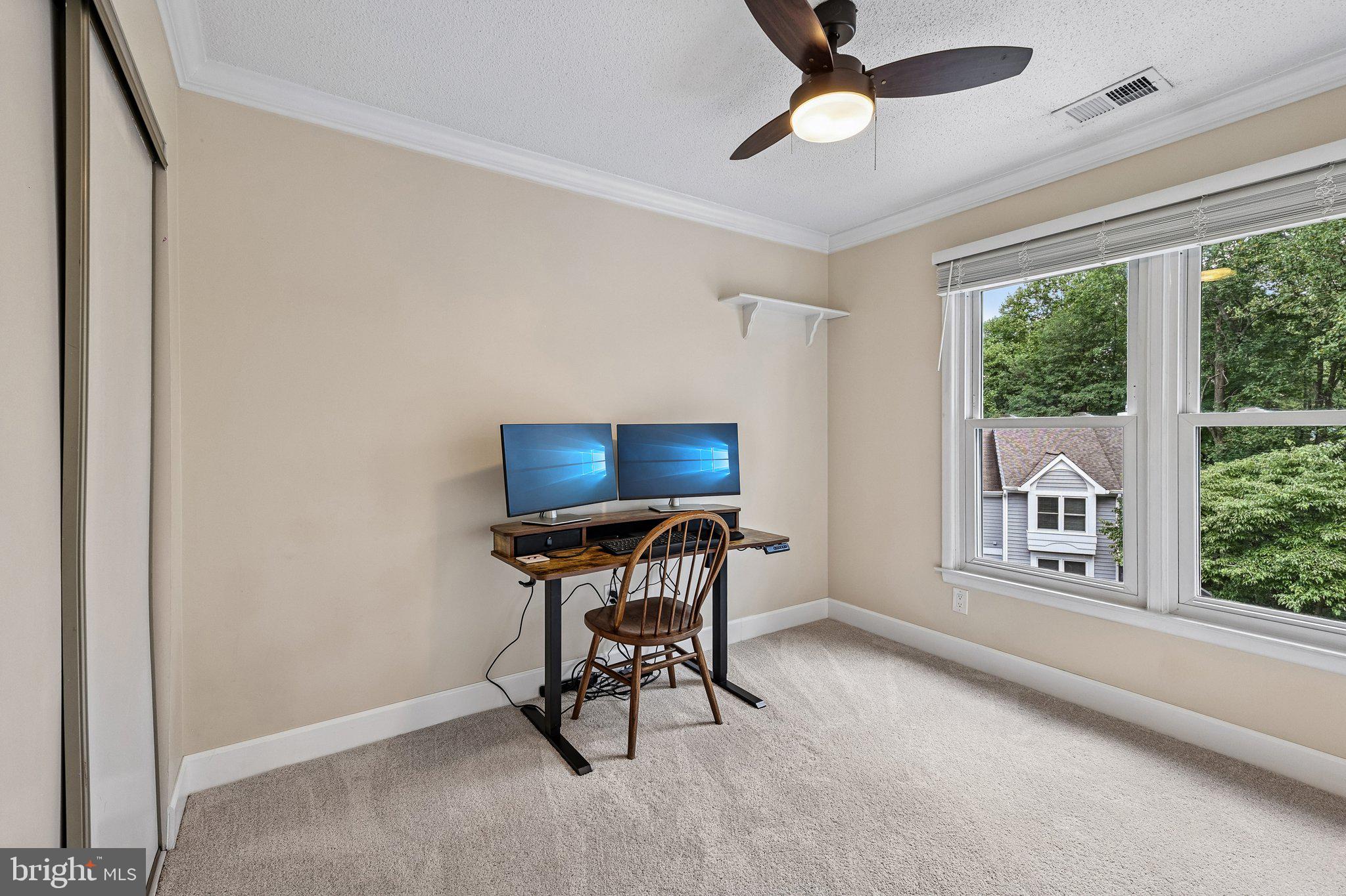 1432 Newport Spring Court Reston, VA 20194 - Photo 19 of 42 Gallery Image 19