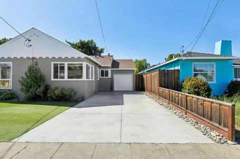a front view of house with yard
