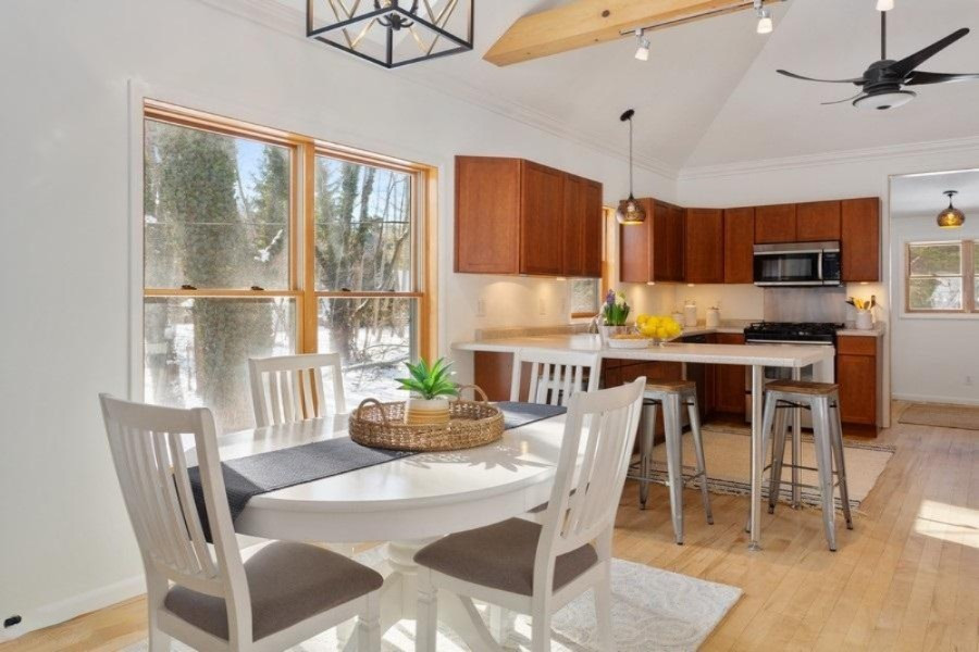 16027 Ruffino Road Union Pier, MI 49129 - Photo 16 of 44 Dining Area